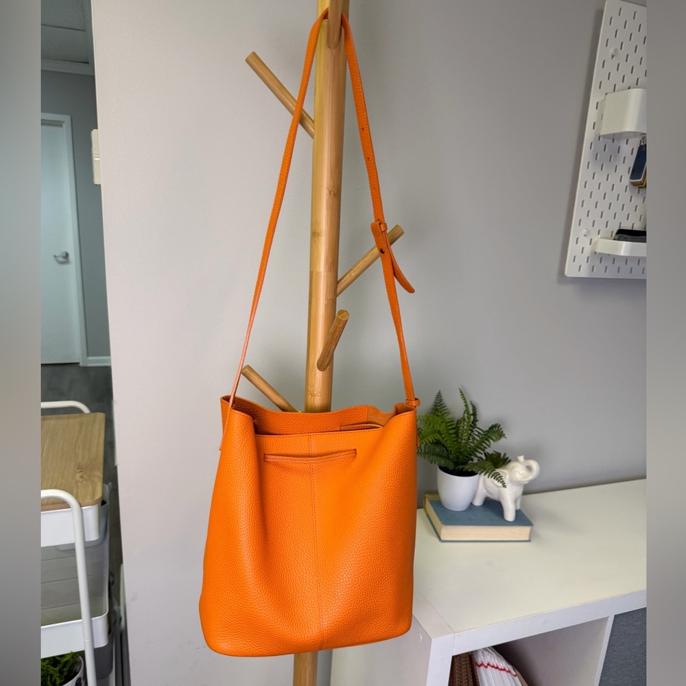 Like New Orange Leather Palla Dalla Bucket Bag - Picture 6 of 10